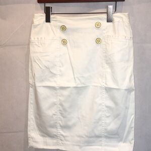 Dressbarn White Pencil Skirt | Buttons Detail | Front Pockets | Size 6